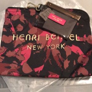 Camo pouch